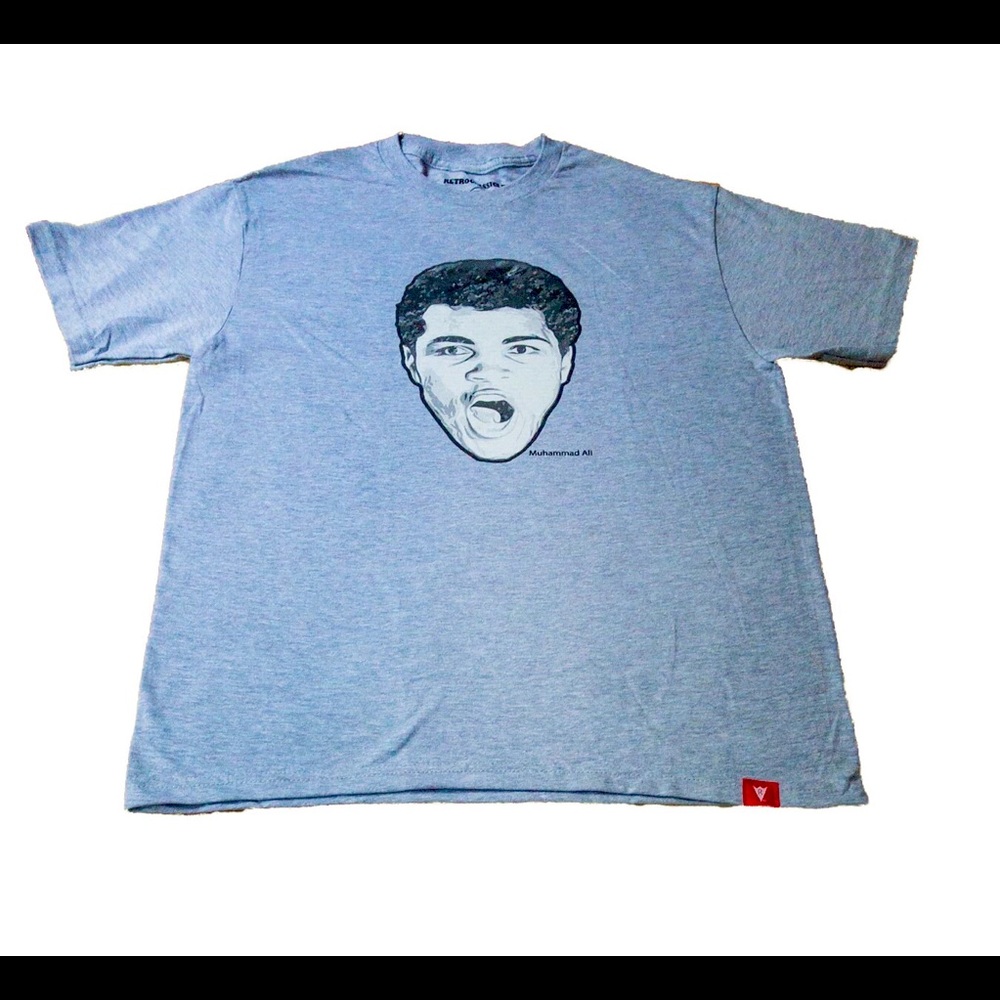 Retroclassiclive Muhamed Ali   T-shirt